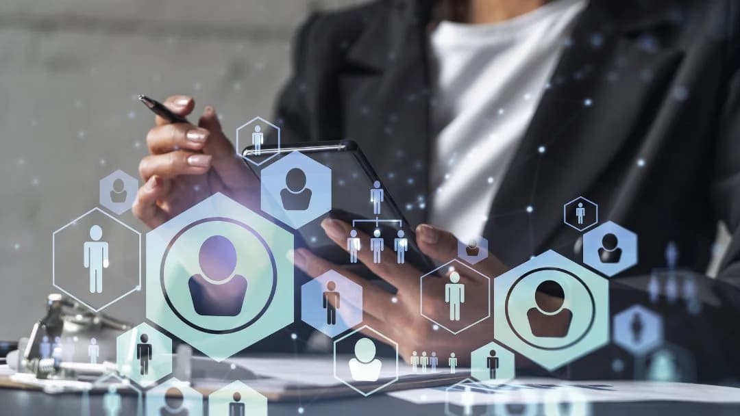 ¿Qué riesgos hay al externalizar procesos de negocio y cómo minimizarlos?